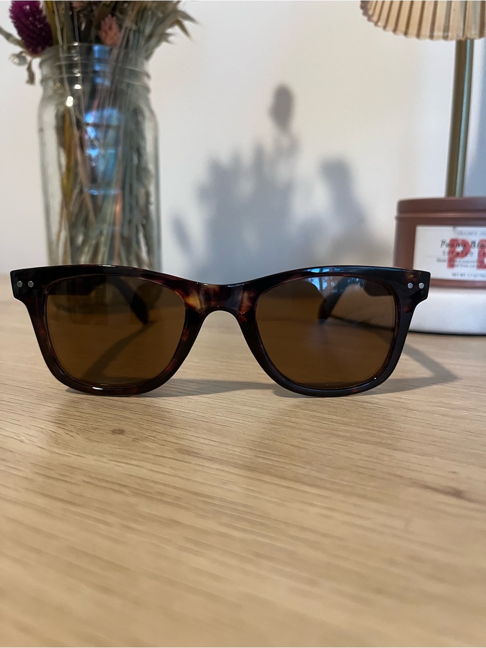 Classic Tortoiseshell Sunglasses with Brown Lenses